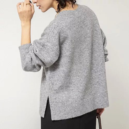 【ノーリーズソフィー/NOLLEY'S sophi】の《手洗い可能》モヘヤスパンコールVネックプルオーバー インテリア・キッズ・メンズ・レディースファッション・服の通販 founy(ファニー) 　ファッション　Fashion　レディースファッション　Fashion for Women　トップス・カットソー　Cut & Sew Tops　カジュアルプルオーバー・ニットトップス　Pullovers & Knit Tops / Casual Pullovers　Vネックトップス　V-Neck Tops / V-Cut Neckline Shirts　2025年　2025　2025-2026秋冬・A/W　Autumn/Winter 2025–26 AW25–26　スパンコール　Sequins, Sequin Embellishment　デニム　Denim, Jeans Material　フレア　Flare, Flared　ホリデーシーズン　Holiday Season　エレガント 上品　Elegant　人気　Popular, Best Seller　ミディアムグレー|ID: prp329100004770135 ipo3291000000034554631