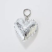 【フィービィー/phoebe】のハートレザーバッグチャーム 人気、トレンドファッション・服の通販 founy(ファニー) ファッション Fashion レディースファッション Fashion for Women クッション Cushion, Throw Pillow シンプル Simple, Minimal チャーム Charm, Pendant ビッグ Big, Oversized フェイクレザー Faux Leather, PU Leather ポーチ Pouch, Small Case ループ Loop, Loop Knit |ID:prp329100004770180