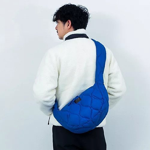 【ノーリーズ グッドマン/NOLLEY'S goodman / MEN】の【TAION / タイオン】MILITARY BANANA SHOULDER DOWN BAG M インテリア・キッズ・メンズ・レディースファッション・服の通販 founy(ファニー) ファッション Fashion メンズファッション Fashion for Men バッグ Bags ダウン Down, Puffer ミリタリー Military, Army Style モチーフ Motif, Design Theme リップ Lip, Lip Motif ブルー|ID: prp329100004770194 ipo3291000000034555344