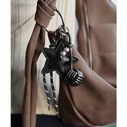 【スタイルデリ/STYLE DELI】のフェイクレザーSTARチャーム インテリア・キッズ・メンズ・レディースファッション・服の通販 founy(ファニー) ファッション Fashion レディースファッション Fashion for Women アクセサリー Fashion Accessories キャラクター Character, Licensed Characters クッション Cushion, Throw Pillow シルバー Silver, Metallic Silver チャーム Charm, Pendant 定番 Standard, Basic Item フェイクレザー Faux Leather, PU Leather モチーフ Motif, Design Theme ブラック|ID: prp329100004770338 ipo3291000000034555959