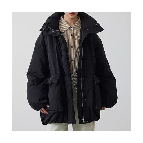 【ウィムガゼット/Whim Gazette】の【THE PAUSE】ミドルダウンコート 人気、トレンドファッション・服の通販 founy(ファニー) 　ファッション　Fashion　レディースファッション　Fashion for Women　アウター　Coat / Outerwear Collection　コート・ロングコート・ピーコート　Long Coats, Peacoats & More　ダウンジャケット・軽量ダウン　Warm & Lightweight Down Jackets　イエロー　Yellow　ヴィンテージ　Vintage Style　グラデーション　Gradient, Ombre　ショルダー　Shoulder, Shoulder Strap　スタンド　Stand Collar, Upright Stand　ダウン　Down, Puffer　トレンド　Trend, Trending Now　ドロップ　Drop Shoulder, Dropped Style　定番　Standard, Basic Item　バランス　Balance, Style Balance　フォルム　Silhouette, Form　ボトム　Bottoms, Lower Wear　防寒　Cold Protection, Winter-Ready　ミドル　Middle Length, Mid Height　ワーク　Workwear, Utility Style　エレガント 上品　Elegant　2025年　2025　2025-2026秋冬・A/W　Autumn/Winter 2025–26 AW25–26　other-3|ID: prp329100004773635 ipo3291000000034594459