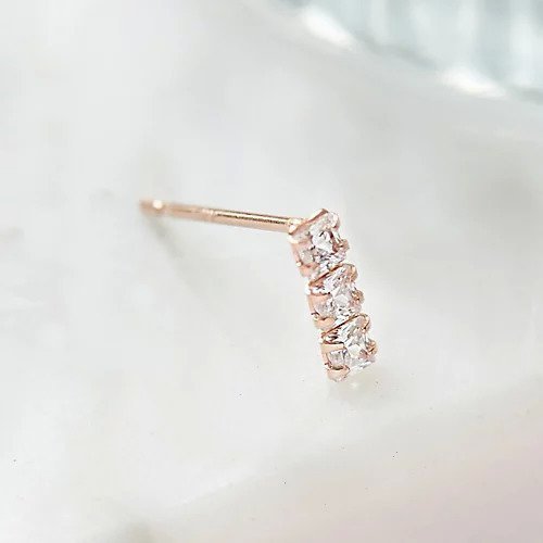 【フィービィー/phoebe】の【K10】ストーンバーピアス(片耳) /BOXつき インテリア・キッズ・メンズ・レディースファッション・服の通販 founy(ファニー) https://founy.com/ ファッション Fashion レディースファッション Fashion for Women おすすめ Recommended / Our Picks アクセサリー Fashion Accessories ジュエリー Jewelry, Accessories 片耳 One-Ear, Single Earring |ID: prp329100004775741 ipo3291000000034788243