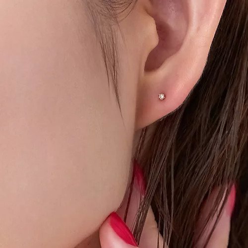 【フィービィー/phoebe】の【K10】一粒ダイヤモンドピアス(片耳)/BOX付き/4月誕生石/天然石 人気、トレンドファッション・服の通販 founy(ファニー) 　ファッション　Fashion　レディースファッション　Fashion for Women　おすすめ　Recommended / Our Picks　アクセサリー　Fashion Accessories　シンプル　Simple, Minimal　ジュエリー　Jewelry, Accessories　セレモニー　Ceremony　ダイヤモンド　Diamond, Brilliant Cut　ドレス　Dress, One-Piece　フォーマル　Formal, Dressy　ベーシック　Basic, Essential　入学式　Entrance Ceremony　卒業式　Graduation Ceremony　披露宴　Wedding Reception　片耳　One-Ear, Single Earring　結婚式　Wedding　 other-1|ID: prp329100004775750 ipo3291000000034620280