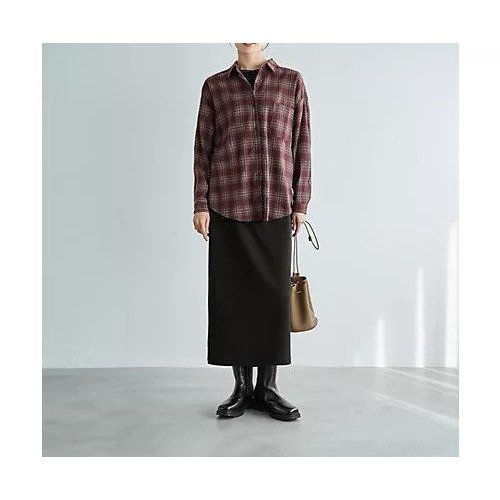 【スタイルデリ/STYLE DELI】のぼかし織りチェック柄シャツ 人気、トレンドファッション・服の通販 founy(ファニー) 　ファッション　Fashion　レディースファッション　Fashion for Women　トップス・カットソー　Cut & Sew Tops　シャツ・ブラウス・オフィスカジュアル　Elegant Blouses & Button-Ups　カフス　Cuff Design　ストレート　Straight, Straight Cut　スリット　Slit, Slit Detail　チェック　Check, Plaid, Tartan　なめらか　Smooth, Silky Texture　ネップ　Nepp, Slub Yarn　長袖　Long Sleeve, Full Sleeve　フォルム　Silhouette, Form　フロント　Front, Front Design　プリント　Print, Printed Pattern　ポケット　Pocket, Pocket Detail　ラウンド　Round, Round Neck　冬　Winter / This Winter　other-2|ID: prp329100004776506 ipo3291000000034627188