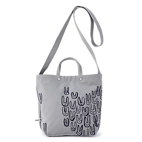 【ミナ ペルホネン/mina perhonen】の【SPURSHOP別注】ショルダーストラップ&ドリンクホルダーつきトートバッグ"palmier" インテリア・キッズ・メンズ・レディースファッション・服の通販 founy(ファニー) https://founy.com/ ファッション Fashion レディースファッション Fashion for Women バッグ Bags シンプル Simple, Minimal ステーショナリー Stationery, Office Supplies スマート Smart, Elegant テーブル Table, Dining Table 人気 Popular, Best Seller ファブリック Fabric, Textile フランス France, French プリント Print, Printed Pattern ポケット Pocket, Pocket Detail 別注 Limited Edition, Custom Order リップ Lip, Lip Motif ワーク Workwear, Utility Style |ID: prp329100004776519 ipo3291000000034627313