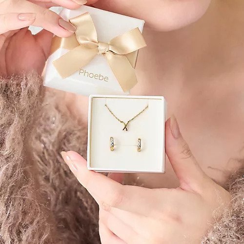 【フィービィー/phoebe】の【2025Xmas Collection】クロスネックレス&ビジューフープピアスセット/BOX&ショッパー付き 人気、トレンドファッション・服の通販 founy(ファニー) ファッション Fashion レディースファッション Fashion for Women ジュエリー Jewelry ネックレス Necklaces & Pendants アクセサリー Fashion Accessories オケージョン Occasion Wear シンプル Simple, Minimal ジュエリー Jewelry, Accessories スーツ Suit, Formalwear ドレス Dress, One-Piece ネックレス Necklace, Pendant Necklace 人気 Popular, Best Seller フープ Hoop, Hoop Earrings モチーフ Motif, Design Theme おすすめ Recommended / Our Picks クリスマス X'mas Christmas / X'mas ホリデーシーズン Holiday Season ギフト プレゼント Gift / Present 結婚式 Wedding other-3|ID: prp329100004776533 ipo3291000000034826861