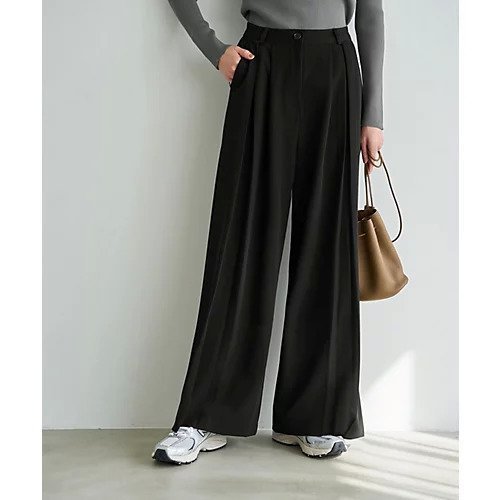 【スタイルデリ/STYLE DELI】の2タック幅広ブラックワイドパンツ インテリア・キッズ・メンズ・レディースファッション・服の通販 founy(ファニー) 　ファッション　Fashion　レディースファッション　Fashion for Women　パンツ　Pants & Trousers　スタイリッシュ　Stylish, Fashionable　ストレート　Straight, Straight Cut　スニーカー　Sneakers, Trainers　スリット　Slit, Slit Detail　スーツ　Suit, Formalwear　タイツ　Tights, Legwear　定番　Standard, Basic Item　人気　Popular, Best Seller　フォルム　Silhouette, Form　フロント　Front, Front Design　ボックス　Boxy, Box Shape　ポケット　Pocket, Pocket Detail　防寒　Cold Protection, Winter-Ready　ループ　Loop, Loop Knit　レギンス　Leggings, Stretch Pants　ワイド　Wide, Wide Fit　エレガント 上品　Elegant　ブラック|ID: prp329100004776663 ipo3291000000034628809