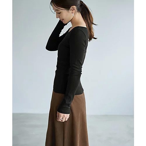 【スタイルデリ/STYLE DELI】の敏感肌対策 中に着る綿100デコルテ開きカットソー 人気、トレンドファッション・服の通販 founy(ファニー) 　ファッション　Fashion　レディースファッション　Fashion for Women　トップス・カットソー　Cut & Sew Tops　カットソー・ベーシックTシャツ　Cut-and-Sewn Tops / Stretch Tees & Basics　イエロー　Yellow　インナー　Innerwear　カットソー　Cut and Sewn Top　吸水　Absorbent, Quick-Dry　ストレート　Straight, Straight Cut　スリット　Slit, Slit Detail　デコルテ　Décolleté, Neckline　定番　Standard, Basic Item　長袖　Long Sleeve, Full Sleeve　フィット　Fit, Slim Fit　other-2|ID: prp329100004779945 ipo3291000000034673854