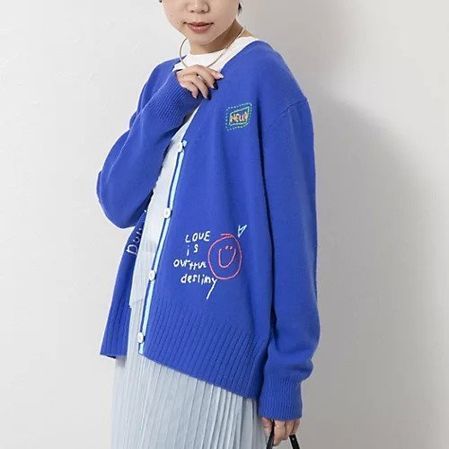 【リエミラー/Rie Miller】のハンド刺繍Vネックカーディガン インテリア・キッズ・メンズ・レディースファッション・服の通販 founy(ファニー) 　ファッション　Fashion　レディースファッション　Fashion for Women　トップス・カットソー　Cut & Sew Tops　カーディガン・羽織り　Layered Style Cardigans　Vネックトップス　V-Neck Tops / V-Cut Neckline Shirts　2025年　2025　2025-2026秋冬・A/W　Autumn/Winter 2025–26 AW25–26　おすすめ　Recommended / Our Picks　カーディガン　Cardigan, Knitwear　ネオン　Neon, Neon Color　ハンド　Hand, Handmade　ブルー|ID: prp329100004781833 ipo3291000000034694941