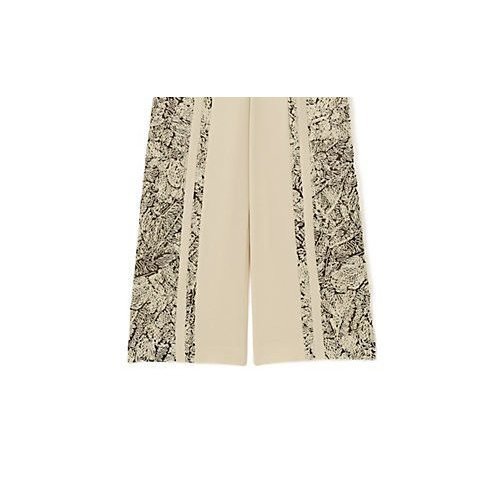 【アドーア/ADORE】のコードエンブロイダリーパンツ インテリア・キッズ・メンズ・レディースファッション・服の通販 founy(ファニー) https://founy.com/ ファッション Fashion レディースファッション Fashion for Women パンツ Pants & Trousers おすすめ Recommended / Our Picks スタンダード Standard, Basic ドレープ Drape, Draping Fabric フィット Fit, Slim Fit モチーフ Motif, Design Theme レース Lace, Lace Fabric ワイド Wide, Wide Fit 冬 Winter / This Winter A/W・秋冬 Autumn/Winter |ID: prp329100004782576 ipo3291000000034705726