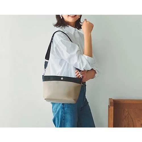 【トプカピ/TOPKAPI】の【Breath TOPKAPI sis】【WEB限定】ナイロン 舟形 ショルダーバッグ 軽量 インテリア・キッズ・メンズ・レディースファッション・服の通販 founy(ファニー) 　ファッション　Fashion　レディースファッション　Fashion for Women　ショルダー　Shoulder, Shoulder Strap　シンプル　Simple, Minimal　スマート　Smart, Elegant　ポケット　Pocket, Pocket Detail　人気　Popular, Best Seller　旅行　Travel　軽量　Lightweight, Ultra Light　グレージュ|ID: prp329100004784128 ipo3291000000034724331