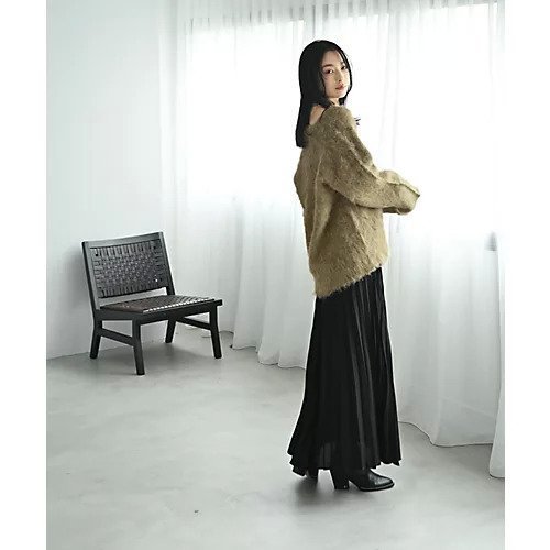 【スタイルデリ/STYLE DELI】の【BLK001】ブークレシャギーVネックプルオーバー 人気、トレンドファッション・服の通販 founy(ファニー) 　ファッション　Fashion　レディースファッション　Fashion for Women　トップス・カットソー　Cut & Sew Tops　カジュアルプルオーバー・ニットトップス　Pullovers & Knit Tops / Casual Pullovers　Vネックトップス　V-Neck Tops / V-Cut Neckline Shirts　イエロー　Yellow　秋　Autumn　ショート　Short, Short Length　シンプル　Simple, Minimal　タートルネック　Turtleneck, High Neck　デニム　Denim, Jeans Material　バランス　Balance, Style Balance　プリーツ　Pleats, Pleated　ベーシック　Basic, Essential　ポケット　Pocket, Pocket Detail　ロング　Long, Long-Length　ワイド　Wide, Wide Fit　冬　Winter / This Winter　おすすめ　Recommended / Our Picks　エレガント 上品　Elegant　other-3|ID: prp329100004784688 ipo3291000000034735013