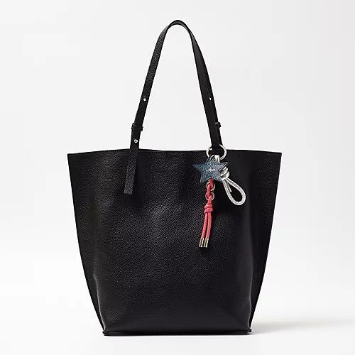 【トゥエルブクローゼット/12closet】の【軽量】床革チャーム付きトートバッグ インテリア・キッズ・メンズ・レディースファッション・服の通販 founy(ファニー) ファッション Fashion レディースファッション Fashion for Women バッグ Bags コーティング Coating, Coated Finish シルバー Silver, Metallic Silver シンプル Simple, Minimal チェーン Chain, Chain Strap チャーム Charm, Pendant ポケット Pocket, Pocket Detail 軽量 Lightweight, Ultra Light ブラック|ID: prp329100004784846 ipo3291000000034735872