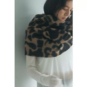 【マージュール/marjour】のLEOPARD BRUSHED STOLE 人気、トレンドファッション・服の通販 founy(ファニー) ファッション Fashion レディースファッション Fashion for Women コンパクト Compact, Small Size シンプル Simple, Minimal スウェット / スエット Sweatshirt, Sweatwear ヒョウ Leopard, Animal Print モノトーン Monotone, Black and White レオパード Leopard, Animal Print |ID:prp329100004787138