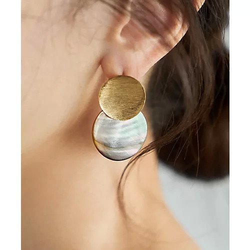 【スタイルデリ/STYLE DELI】のメタルとシェルのWプレートピアス インテリア・キッズ・メンズ・レディースファッション・服の通販 founy(ファニー) ファッション Fashion レディースファッション Fashion for Women 軽量 Lightweight, Ultra Light シルバー Silver, Metallic Silver ジュエリー Jewelry, Accessories スポーツ Sports, Activewear タオル Towel, Bath Towel テクスチャー Texture, Textured Fabric ハンド Hand, Handmade プレート Plate, Dish メガネ Glasses, Eyewear メタル Metal, Metal Parts ゴールド|ID: prp329100004787142 ipo3291000000034745828