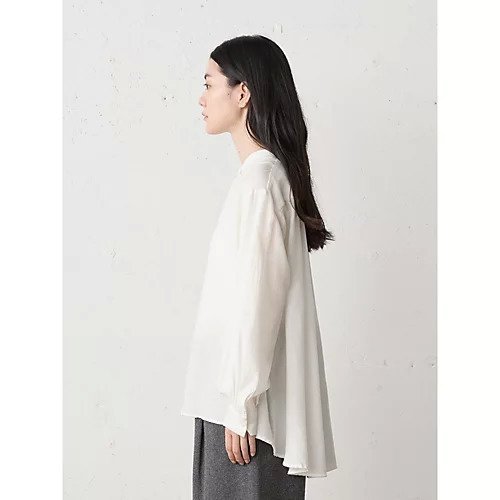 【ミディウミ/MidiUmi】のC/Wバックギャザーシャツ 人気、トレンドファッション・服の通販 founy(ファニー) 　ファッション　Fashion　レディースファッション　Fashion for Women　トップス・カットソー　Cut & Sew Tops　シャツ・ブラウス・オフィスカジュアル　Elegant Blouses & Button-Ups　バッグ　Bags　おすすめ　Recommended / Our Picks　インナー　Innerwear　ギャザー　Gathered, Ruffled　シンプル　Simple, Minimal　タートル　Turtleneck, Turtle Collar　人気　Popular, Best Seller　今季　This Season, Current Season　再入荷　Restock / Back in Stock　定番　Standard, Basic Item　other-3|ID: prp329100004789639 ipo3291000000036269322