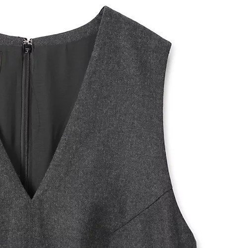 【ペールジュート/Pale Jute】のV-neck one-piece 人気、トレンドファッション・服の通販 founy(ファニー) 　ファッション　Fashion　レディースファッション　Fashion for Women　トップス・カットソー　Cut & Sew Tops　Vネックトップス　V-Neck Tops / V-Cut Neckline Shirts　おすすめ　Recommended / Our Picks　インナー　Innerwear　シンプル　Simple, Minimal　タートルネック　Turtleneck, High Neck　フェミニン　Feminine, Girly　フレア　Flare, Flared　フロント　Front, Front Design　ベルベット　Velvet, Velvety　ロング　Long, Long-Length　人気　Popular, Best Seller　other-3|ID: prp329100004791523 ipo3291000000034767258