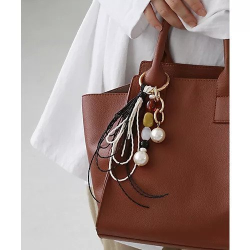 【コレカラ/collecala】の大粒カラーパーツ コードタッセル バッグチャーム/キーホルダー インテリア・キッズ・メンズ・レディースファッション・服の通販 founy(ファニー) https://founy.com/ ファッション Fashion レディースファッション Fashion for Women おすすめ Recommended / Our Picks キーホルダー Keychain, Key Holder スタイリッシュ Stylish, Fashionable タッセル Tassel, Fringe チャーム Charm, Pendant パール Pearl, Pearl Accent エレガント 上品 Elegant |ID: prp329100004791537 ipo3291000000034767386