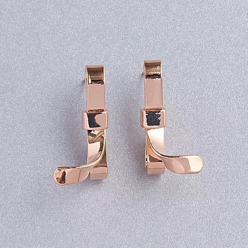 【フィービィー/phoebe】のニュアンスリボンピアス ローズゴールド インテリア・キッズ・メンズ・レディースファッション・服の通販 founy(ファニー) https://founy.com/ ファッション Fashion レディースファッション Fashion for Women フォルム Silhouette, Form モチーフ Motif, Design Theme リボン Ribbon, Bow ローズ Rose, Rose Motif ビジネス 仕事 通勤 Business / Work / Commuting |ID: prp329100004794670 ipo3291000000034788267