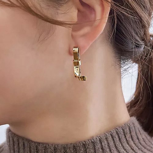 【フィービィー/phoebe】のニュアンスリボンピアス ゴールド 人気、トレンドファッション・服の通販 founy(ファニー) ファッション Fashion レディースファッション Fashion for Women フォルム Silhouette, Form モチーフ Motif, Design Theme リボン Ribbon, Bow ビジネス 仕事 通勤 Business / Work / Commuting other-2|ID: prp329100004794671 ipo3291000000034788273