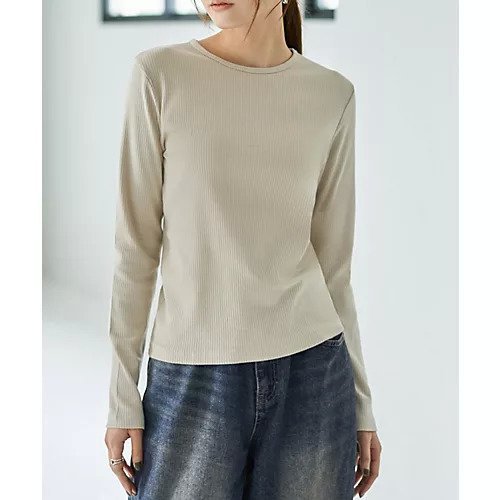 【スタイルデリ/STYLE DELI】の敏感肌対策 中に着るコットンカットソートップス インテリア・キッズ・メンズ・レディースファッション・服の通販 founy(ファニー) 　ファッション　Fashion　レディースファッション　Fashion for Women　トップス・カットソー　Cut & Sew Tops　カットソー・ベーシックTシャツ　Cut-and-Sewn Tops / Stretch Tees & Basics　イエロー　Yellow　インナー　Innerwear　カットソー　Cut and Sewn Top　サロペット　Overalls, Salopette　ジャケット　Jacket, Outerwear　ストレート　Straight, Straight Cut　スリット　Slit, Slit Detail　デコルテ　Décolleté, Neckline　定番　Standard, Basic Item　長袖　Long Sleeve, Full Sleeve　防寒　Cold Protection, Winter-Ready　ベージュ|ID: prp329100004796181 ipo3291000000035904670