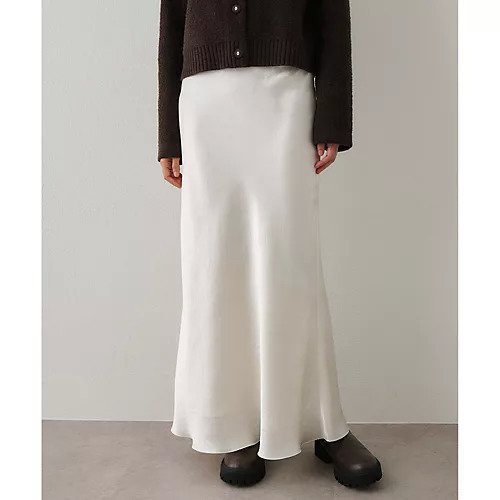 【ウィムガゼット/Whim Gazette】のサテンフレアスカート インテリア・キッズ・メンズ・レディースファッション・服の通販 founy(ファニー) ファッション Fashion レディースファッション Fashion for Women スカート Skirts Aライン・フレアスカート A-Line & Flared Skirts エレガント 上品 Elegant キャミソール Camisole, Spaghetti Strap Top 吸水 Absorbent, Quick-Dry サテン Satin, Glossy Fabric セットアップ Set-Up, Coordinated Outfit フィット Fit, Slim Fit フレア Flare, Flared おすすめ Recommended / Our Picks 2025年 2025 2025-2026秋冬・A/W Autumn/Winter 2025–26 AW25–26 オフホワイト|ID: prp329100004797255 ipo3291000000034806301