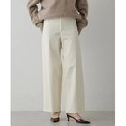 【ウィムガゼット/Whim Gazette】のポンチ裏起毛バレルパンツ オフホワイト|ID: prp329100004797257 ipo3291000000034806315
