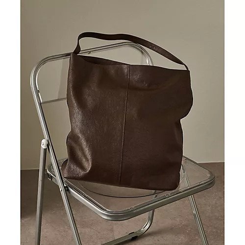 【ウィムガゼット/Whim Gazette】の【Hoaw.】ショルダーバッグ インテリア・キッズ・メンズ・レディースファッション・服の通販 founy(ファニー) ファッション Fashion レディースファッション Fashion for Women バッグ Bags アクセサリー Fashion Accessories グラス Glass, Eyewear 軽量 Lightweight, Ultra Light シェイプ Shape, Slim Fit シューズ Shoes, Footwear シンプル Simple, Minimal チャーム Charm, Pendant ビッグ Big, Oversized マグネット Magnet, Magnetic Closure リラックス Relax, Relaxed Fit おすすめ Recommended / Our Picks 2026年 2026 ブラウン|ID: prp329100004797269 ipo3291000000034806417