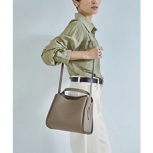 【スタイルデリ/STYLE DELI】の【DELI by】本革2WAYスリムハンドルショルダーバッグ 人気、トレンドファッション・服の通販 founy(ファニー) ファッション Fashion レディースファッション Fashion for Women バッグ Bags コンパクト Compact, Small Size ショルダー Shoulder, Shoulder Strap シンプル Simple, Minimal バランス Balance, Style Balance ポケット Pocket, Pocket Detail マグネット Magnet, Magnetic Closure エレガント 上品 Elegant ビジネス 仕事 通勤 Business / Work / Commuting other-1|ID: prp329100004797412 ipo3291000000034807391