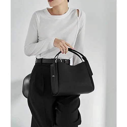 【スタイルデリ/STYLE DELI】の【DELI by】本革2WAYスリムハンドルショルダーバッグ 人気、トレンドファッション・服の通販 founy(ファニー) ファッション Fashion レディースファッション Fashion for Women バッグ Bags コンパクト Compact, Small Size ショルダー Shoulder, Shoulder Strap シンプル Simple, Minimal バランス Balance, Style Balance ポケット Pocket, Pocket Detail マグネット Magnet, Magnetic Closure エレガント 上品 Elegant ビジネス 仕事 通勤 Business / Work / Commuting other-2|ID: prp329100004797412 ipo3291000000034807396