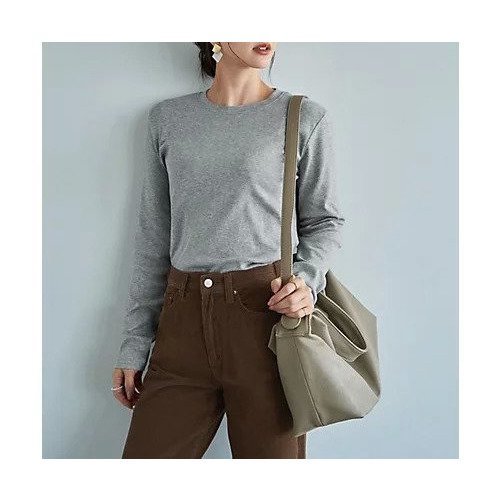 【スタイルデリ/STYLE DELI】のシンプルなフラットカットソートップス インテリア・キッズ・メンズ・レディースファッション・服の通販 founy(ファニー) ファッション Fashion レディースファッション Fashion for Women トップス・カットソー Cut & Sew Tops カットソー・ベーシックTシャツ Cut-and-Sewn Tops / Stretch Tees & Basics イエロー Yellow インナー Innerwear カットソー Cut and Sewn Top シンプル Simple, Minimal ジャケット Jacket, Outerwear スウェット / スエット Sweatshirt, Sweatwear ストレート Straight, Straight Cut スリット Slit, Slit Detail 定番 Standard, Basic Item なめらか Smooth, Silky Texture 長袖 Long Sleeve, Full Sleeve フィット Fit, Slim Fit フラット Flat, Flat Shoes ライトグレー|ID: prp329100004800211 ipo3291000000035308182