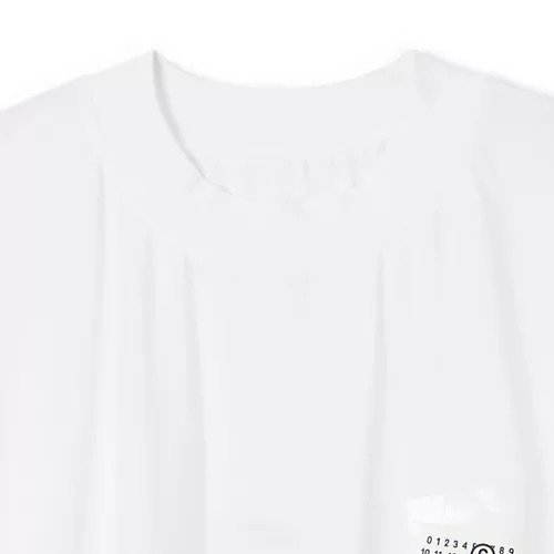 【エムエム6 メゾン マルタン マルジェラ/MM6 Maison Martin Margiela】のT-SHIRT 人気、トレンドファッション・服の通販 founy(ファニー) 　ファッション　Fashion　レディースファッション　Fashion for Women　トップス・カットソー　Cut & Sew Tops　シャツ・ブラウス・オフィスカジュアル　Elegant Blouses & Button-Ups　ロングTシャツ・Tシャツ　Longline T-Shirts & Tees　2025年　2025　2025-2026秋冬・A/W　Autumn/Winter 2025–26 AW25–26　ドレープ　Drape, Draping Fabric　バランス　Balance, Style Balance　パッチ　Patch, Appliqué　洗える　Machine Washable　other-3|ID: prp329100004805039 ipo3291000000035919022