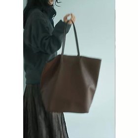 【マージュール/marjour】 MINIMAL LEATHER TOTE BAG人気、トレンドファッション・服の通販 founy(ファニー) ファッション Fashion レディースファッション Fashion for Women バッグ Bags シンプル Simple, Minimal フェイクレザー Faux Leather, PU Leather ベーシック Basic, Essential ポケット Pocket, Pocket Detail マグネット Magnet, Magnetic Closure ビジネス 仕事 通勤 Business / Work / Commuting |ID:prp329100004805058