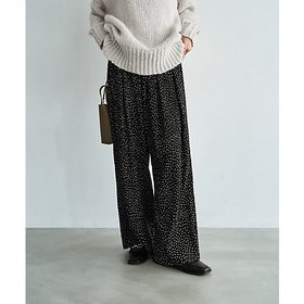 【スタイルデリ/STYLE DELI】 【LUXE】楊柳スモールドット柄プリーツパンツ人気、トレンドファッション・服の通販 founy(ファニー) ファッション Fashion レディースファッション Fashion for Women パンツ Pants & Trousers ストレート Straight, Straight Cut スリット Slit, Slit Detail ドット Polka Dot, Dot Pattern 人気 Popular, Best Seller バランス Balance, Style Balance プリーツ Pleats, Pleated ポケット Pocket, Pocket Detail ランダム Random, Irregular ループ Loop, Loop Knit ワイド Wide, Wide Fit 冬 Winter / This Winter 夏 Summer |ID:prp329100004814639