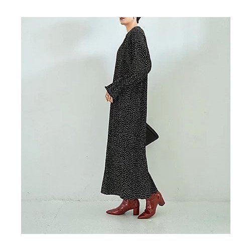 【スタイルデリ/STYLE DELI】の【LUXE】楊柳スモールドット柄ワンピース 人気、トレンドファッション・服の通販 founy(ファニー) 　ファッション　Fashion　レディースファッション　Fashion for Women　ワンピース　Dresses　ギャザー　Gathered, Ruffled　ストレート　Straight, Straight Cut　スリット　Slit, Slit Detail　ドット　Polka Dot, Dot Pattern　人気　Popular, Best Seller　長袖　Long Sleeve, Full Sleeve　バランス　Balance, Style Balance　フォルム　Silhouette, Form　フレア　Flare, Flared　プリーツ　Pleats, Pleated　ポケット　Pocket, Pocket Detail　ランダム　Random, Irregular　ループ　Loop, Loop Knit　ワイド　Wide, Wide Fit　冬　Winter / This Winter　other-2|ID: prp329100004814640 ipo3291000000034968687