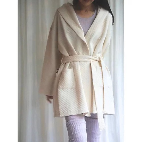 【ナナデコール/nanadecor】のキルティングフーデットガウンコート インテリア・キッズ・メンズ・レディースファッション・服の通販 founy(ファニー) 　ファッション　Fashion　レディースファッション　Fashion for Women　アウター　Coat / Outerwear Collection　コート・ロングコート・ピーコート　Long Coats, Peacoats & More　ガウン　Gown, Robe　キルティング　Quilted, Quilting　チュニック　Tunic, Long Top　バランス　Balance, Style Balance　パジャマ　Pajamas, Sleepwear　ポケット　Pocket, Pocket Detail　エレガント 上品　Elegant　冬　Winter / This Winter　ナチュラル|ID: prp329100004815870 ipo3291000000034979615