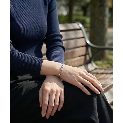 【スタイルデリ/STYLE DELI】の【DELI by】ミニマルバングル インテリア・キッズ・メンズ・レディースファッション・服の通販 founy(ファニー) 　ファッション　Fashion　レディースファッション　Fashion for Women　アクセサリー　Fashion Accessories　シルバー　Silver, Metallic Silver　シンプル　Simple, Minimal　時計　Watch, Wristwatch　なめらか　Smooth, Silky Texture　バングル　Bangle, Bracelet　フォルム　Silhouette, Form　メタル　Metal, Metal Parts　シルバー|ID: prp329100004817158 ipo3291000000034991651
