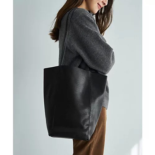 【スタイルデリ/STYLE DELI】の本革切りっぱなしバケツトートバッグ インテリア・キッズ・メンズ・レディースファッション・服の通販 founy(ファニー) 　ファッション　Fashion　レディースファッション　Fashion for Women　バッグ　Bags　軽量　Lightweight, Ultra Light　シルバー　Silver, Metallic Silver　シンプル　Simple, Minimal　ストライプ　Stripe, Striped Pattern　定番　Standard, Basic Item　ポケット　Pocket, Pocket Detail　ポーチ　Pouch, Small Case　ブラック|ID: prp329100004826343 ipo3291000000035116077