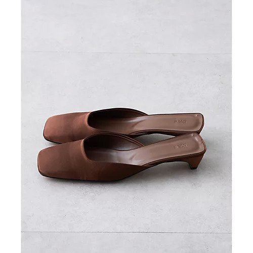 【ウィムガゼット/Whim Gazette】の【Hoaw.】スクエアサテンミュール 人気、トレンドファッション・服の通販 founy(ファニー) 　ファッション　Fashion　レディースファッション　Fashion for Women　アクセサリー　Fashion Accessories　エレガント 上品　Elegant　サテン　Satin, Glossy Fabric　シューズ　Shoes, Footwear　シンプル　Simple, Minimal　トレンド　Trend, Trending Now　2026年　2026　other-3|ID: prp329100004830084 ipo3291000000035157177