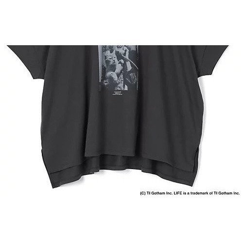 【スアデオ/suadeo】の【suadeo別注】LIFE YALE JOEL猫Tシャツ インテリア・キッズ・メンズ・レディースファッション・服の通販 founy(ファニー) https://founy.com/ ファッション Fashion レディースファッション Fashion for Women トップス・カットソー Cut & Sew Tops シャツ・ブラウス・オフィスカジュアル Elegant Blouses & Button-Ups ロングTシャツ・Tシャツ Longline T-Shirts & Tees 洗える Machine Washable グラフィック Graphic, Graphic Design コレクション Collection, Seasonal Line シンプル Simple, Minimal スリット Slit, Slit Detail 雑誌 Magazine, Fashion Magazine 猫 Cat, Kitty バランス Balance, Style Balance プリント Print, Printed Pattern 別注 Limited Edition, Custom Order モノトーン Monotone, Black and White |ID: prp329100004833737 ipo3291000000036317271