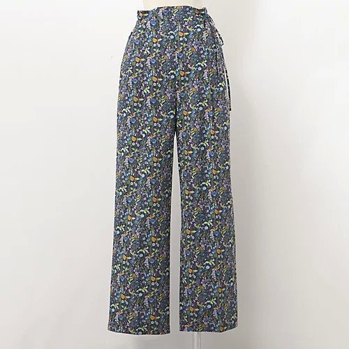 【トゥエルブクローゼット/12closet】の【洗える】リバティプリントタックパンツ インテリア・キッズ・メンズ・レディースファッション・服の通販 founy(ファニー) https://founy.com/ ファッション Fashion レディースファッション Fashion for Women パンツ Pants & Trousers ストレート Straight, Straight Cut ポケット Pocket, Pocket Detail リボン Ribbon, Bow 洗える Machine Washable |ID: prp329100004834367 ipo3291000000035211678