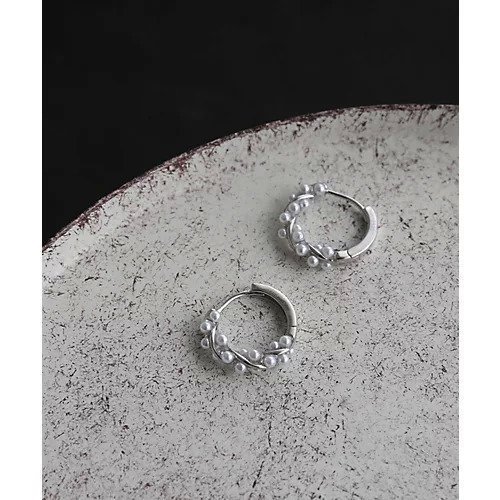 【コレカラ/collecala】の[silver925]ツイストパールフープピアス〈金属アレルギー対応〉 インテリア・キッズ・メンズ・レディースファッション・服の通販 founy(ファニー) 　ファッション　Fashion　レディースファッション　Fashion for Women　シルバー　Silver, Metallic Silver　パール　Pearl, Pearl Accent　フープ　Hoop, Hoop Earrings　ポーチ　Pouch, Small Case　エレガント 上品　Elegant　シルバー|ID: prp329100004837035 ipo3291000000035239198