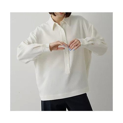 【ウィムガゼット/Whim Gazette】のダブルクロススキッパープルオーバー インテリア・キッズ・メンズ・レディースファッション・服の通販 founy(ファニー) 　ファッション　Fashion　レディースファッション　Fashion for Women　トップス・カットソー　Cut & Sew Tops　カジュアルプルオーバー・ニットトップス　Pullovers & Knit Tops / Casual Pullovers　2026年　2026　エアリー　Airy Texture　スキッパー　Skipper, Open Collar　ダブル　Double, Double-Breasted　バランス　Balance, Style Balance　ベーシック　Basic, Essential　リラックス　Relax, Relaxed Fit　エレガント 上品　Elegant　オフホワイト|ID: prp329100004837701 ipo3291000000035247972