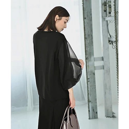 【スタイルデリ/STYLE DELI】の【Kana Oyama BLK001】チュール袖トップス 人気、トレンドファッション・服の通販 founy(ファニー) 　ファッション　Fashion　レディースファッション　Fashion for Women　トップス・カットソー　Cut & Sew Tops　インナー　Innerwear　カットソー　Cut and Sewn Top　コラボ　Collaboration, Collab　シンプル　Simple, Minimal　スリット　Slit, Slit Detail　チュール　Tulip, Tulip Motif　定番　Standard, Basic Item　バランス　Balance, Style Balance　バルーン　Balloon, Balloon Silhouette　ベーシック　Basic, Essential　リラックス　Relax, Relaxed Fit　冬　Winter / This Winter　おすすめ　Recommended / Our Picks　旅行　Travel　エレガント 上品　Elegant　other-2|ID: prp329100004838961 ipo3291000000035261299