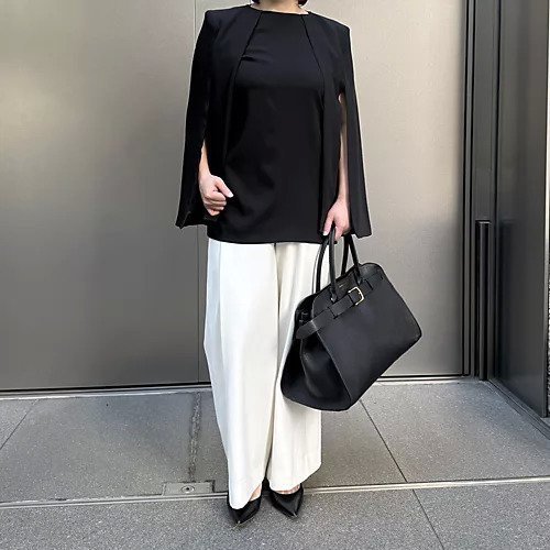 【エクラ/eclat】の【別注】スリットスリーブブラウス 人気、トレンドファッション・服の通販 founy(ファニー) 　ファッション　Fashion　レディースファッション　Fashion for Women　トップス・カットソー　Cut & Sew Tops　シャツ・ブラウス・オフィスカジュアル　Elegant Blouses & Button-Ups　サテン　Satin, Glossy Fabric　ストレッチ　Stretch, Stretchy Fabric　フォルム　Silhouette, Form　エレガント 上品　Elegant　別注　Limited Edition, Custom Order　other-2|ID: prp329100004848408 ipo3291000000035443488