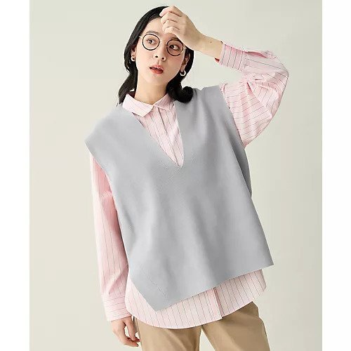 【エニー/ANY】のVネックニットベスト インテリア・キッズ・メンズ・レディースファッション・服の通販 founy(ファニー) 　ファッション　Fashion　レディースファッション　Fashion for Women　アウター　Coat / Outerwear Collection　トップス・カットソー　Cut & Sew Tops　ニット　Knit Tops & Sweaters　ベスト&ジレ / 重ね着スタイル　Vests & Gilets　Vネックトップス　V-Neck Tops / V-Cut Neckline Shirts　インナー　Innerwear　スリット　Slit, Slit Detail　ベスト　Vest, Waistcoat　ライトグレー|ID: prp329100004852704 ipo3291000000035829321