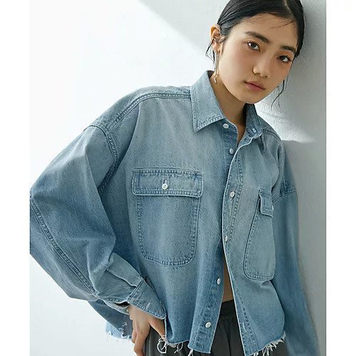 【ウィムガゼット/Whim Gazette】のデニムシャツ インテリア・キッズ・メンズ・レディースファッション・服の通販 founy(ファニー) 　ファッション　Fashion　レディースファッション　Fashion for Women　トップス・カットソー　Cut & Sew Tops　シャツ・ブラウス・オフィスカジュアル　Elegant Blouses & Button-Ups　インナー　Innerwear　ヴィンテージ　Vintage Style　クロップド　Cropped, Short Length　コンパクト　Compact, Small Size　ダメージ　Distressed, Destroyed　ツイル　Twist, Twisted Detail　デニム　Denim, Jeans Material　バランス　Balance, Style Balance　リアル　Real, Realistic　サックスブルー|ID: prp329100004857617 ipo3291000000036321608