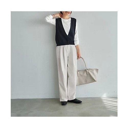 【スタイルデリ/STYLE DELI】のハイゲージ編みディープVネックベスト 人気、トレンドファッション・服の通販 founy(ファニー) 　ファッション　Fashion　レディースファッション　Fashion for Women　アウター　Coat / Outerwear Collection　トップス・カットソー　Cut & Sew Tops　ベスト&ジレ / 重ね着スタイル　Vests & Gilets　Vネックトップス　V-Neck Tops / V-Cut Neckline Shirts　カットソー　Cut and Sewn Top　シンプル　Simple, Minimal　スリット　Slit, Slit Detail　タンク　Tank Top, Sleeveless Top　デニム　Denim, Jeans Material　定番　Standard, Basic Item　なめらか　Smooth, Silky Texture　バランス　Balance, Style Balance　フィット　Fit, Slim Fit　ベスト　Vest, Waistcoat　ベーシック　Basic, Essential　ポケット　Pocket, Pocket Detail　ミドル　Middle Length, Mid Height　メランジ　Melange, Mixed Yarn　ワイド　Wide, Wide Fit　おすすめ　Recommended / Our Picks　other-2|ID: prp329100004862523 ipo3291000000036113079