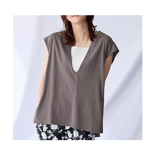 【エニー/ANY】のVネックチュニック インテリア・キッズ・メンズ・レディースファッション・服の通販 founy(ファニー) https://founy.com/ ファッション Fashion レディースファッション Fashion for Women トップス・カットソー Cut & Sew Tops Vネックトップス V-Neck Tops / V-Cut Neckline Shirts スリット Slit, Slit Detail タンク Tank Top, Sleeveless Top チュニック Tunic, Long Top トレンド Trend, Trending Now 夏 Summer |ID: prp329100004866798 ipo3291000000036322025