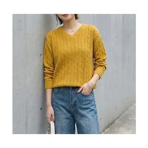 【スタイルデリ/STYLE DELI】のストレートケーブルVネックニットトップス インテリア・キッズ・メンズ・レディースファッション・服の通販 founy(ファニー) 　ファッション　Fashion　レディースファッション　Fashion for Women　トップス・カットソー　Cut & Sew Tops　ニット　Knit Tops & Sweaters　Vネックトップス　V-Neck Tops / V-Cut Neckline Shirts　イエロー　Yellow　春　Spring　シンプル　Simple, Minimal　スタイリッシュ　Stylish, Fashionable　ストレート　Straight, Straight Cut　スリット　Slit, Slit Detail　長袖　Long Sleeve, Full Sleeve　バランス　Balance, Style Balance　ブラウジング　Blouson Silhouette, Cinched Waist　ロング　Long, Long-Length　おすすめ　Recommended / Our Picks　夏　Summer　ディープイエロー|ID: prp329100004868457 ipo3291000000036278370
